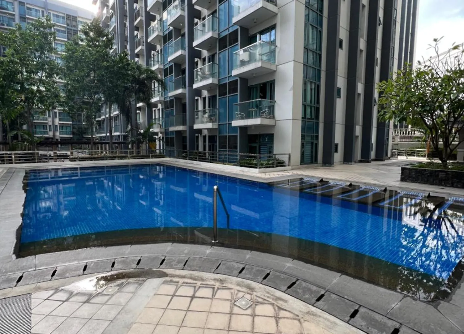 Two Palm Tree Villas By Trisha Manila